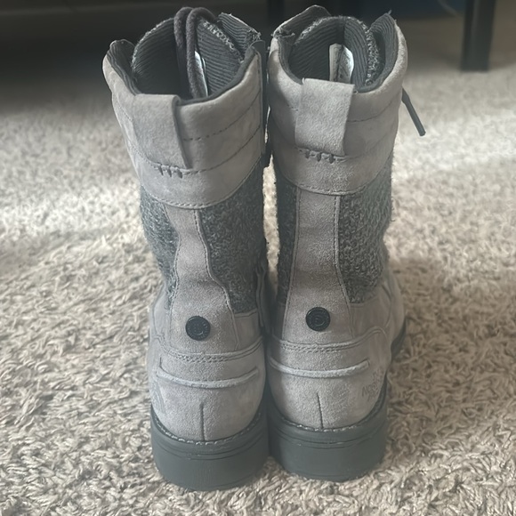The North Face Women's Boots Lace -Smoked Pearl Grey/Dark Shadow Grey, size 6.5 - Picture 6 of 9